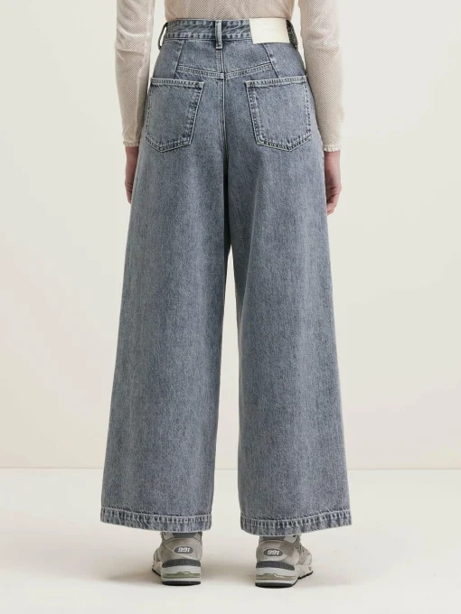 Jean Large Petula
