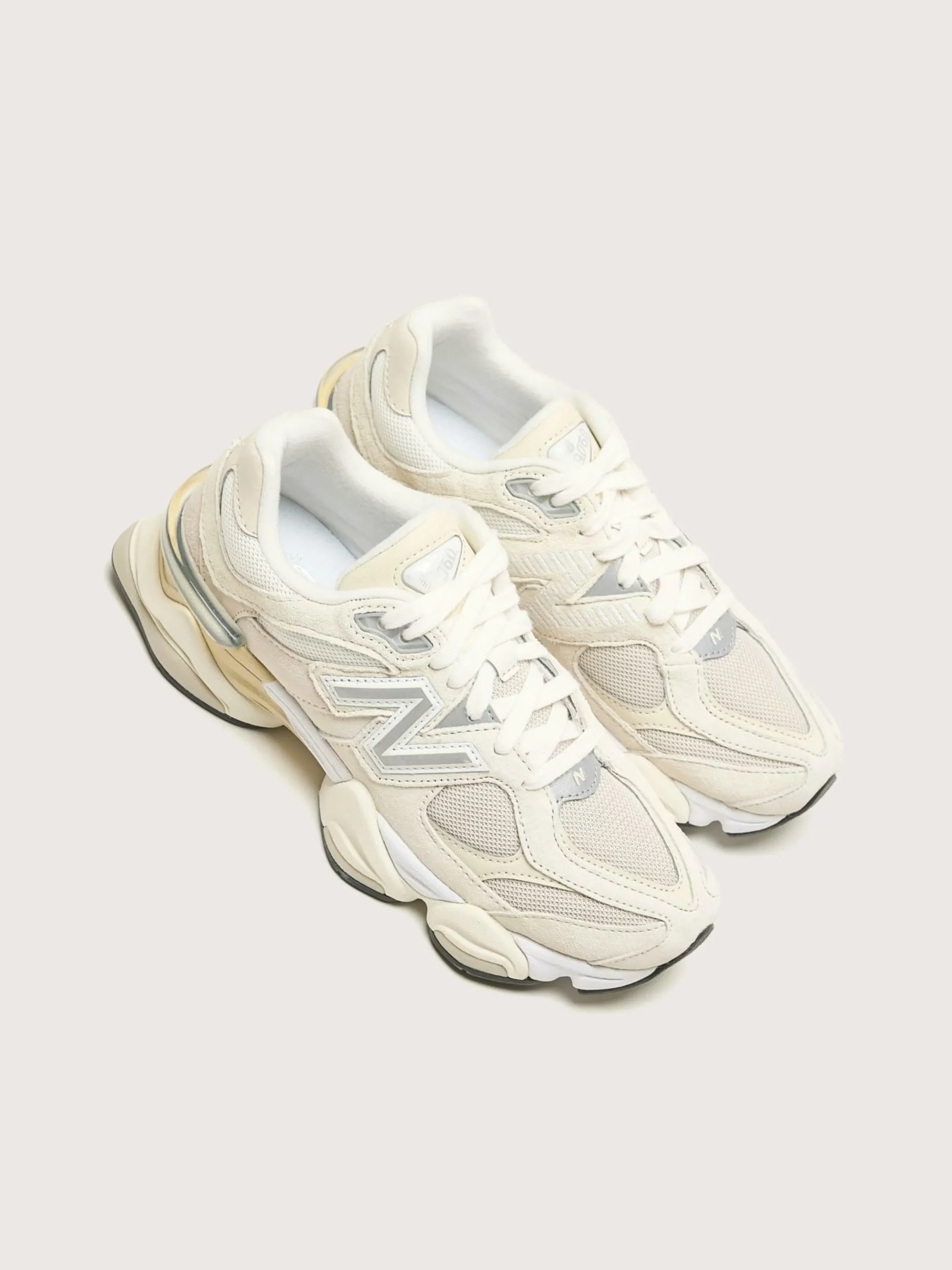 NEW BALANCE 9060 Pour Femmes