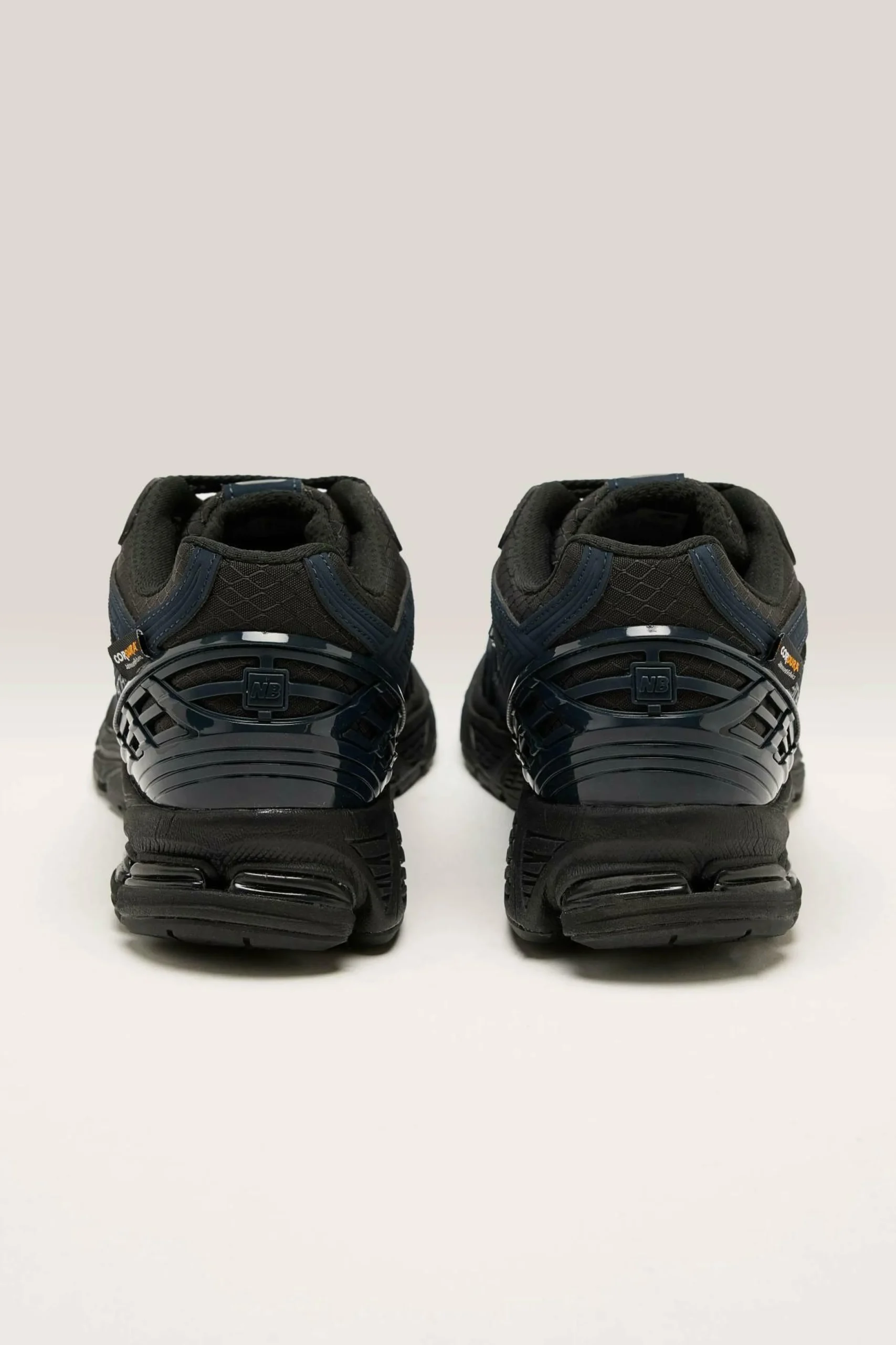 NEW BALANCE 1906R Pour Homme